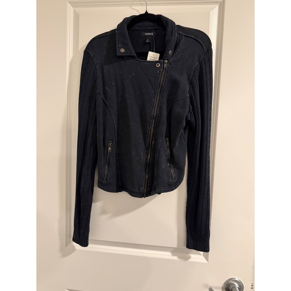 Torrid Knit Sleeve Moto Jacket Black Zip Front Stud Detail Women's Size 0‎